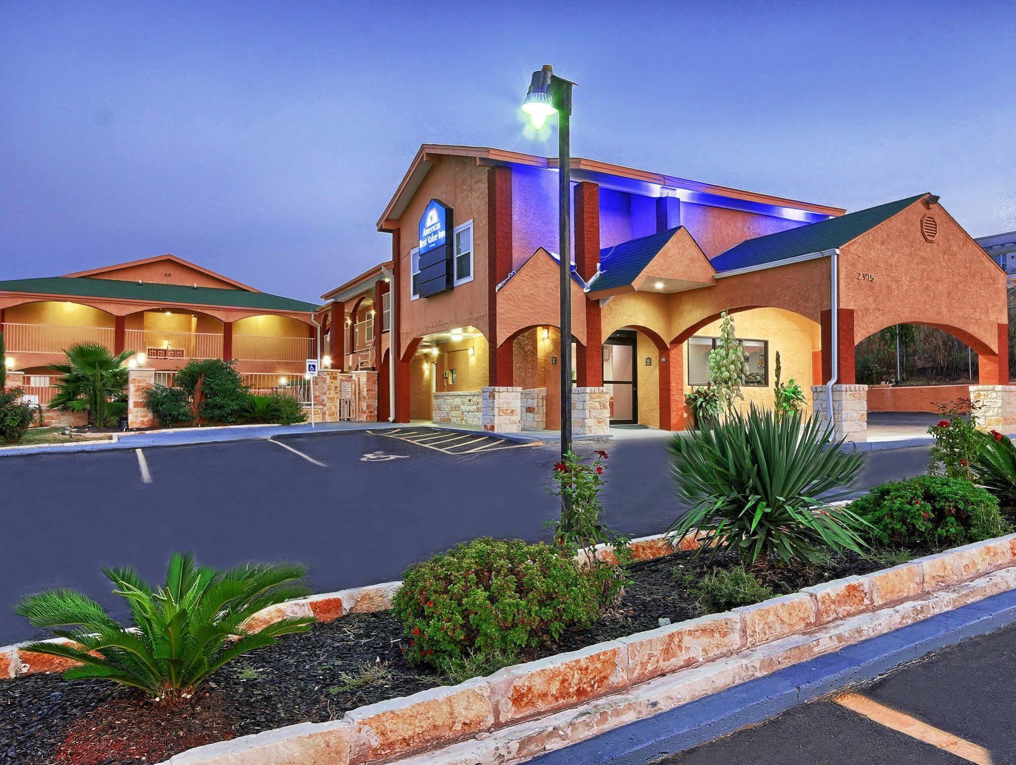 Econo Lodge Austin South Eksteriør bilde