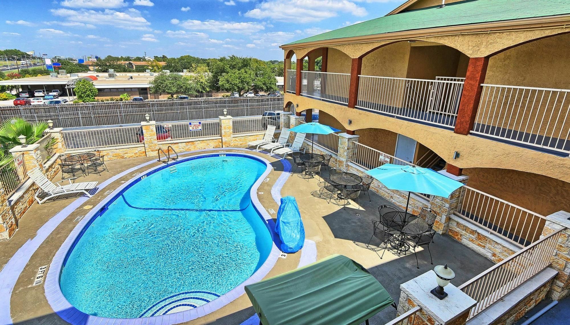 Econo Lodge Austin South Eksteriør bilde